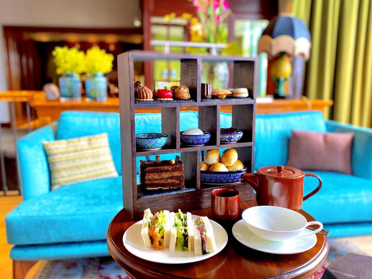 Das James Flensburg Zewnętrze zdjęcie Afternoon tea at the Imperial Hotel, Hanoi, Vietnam
