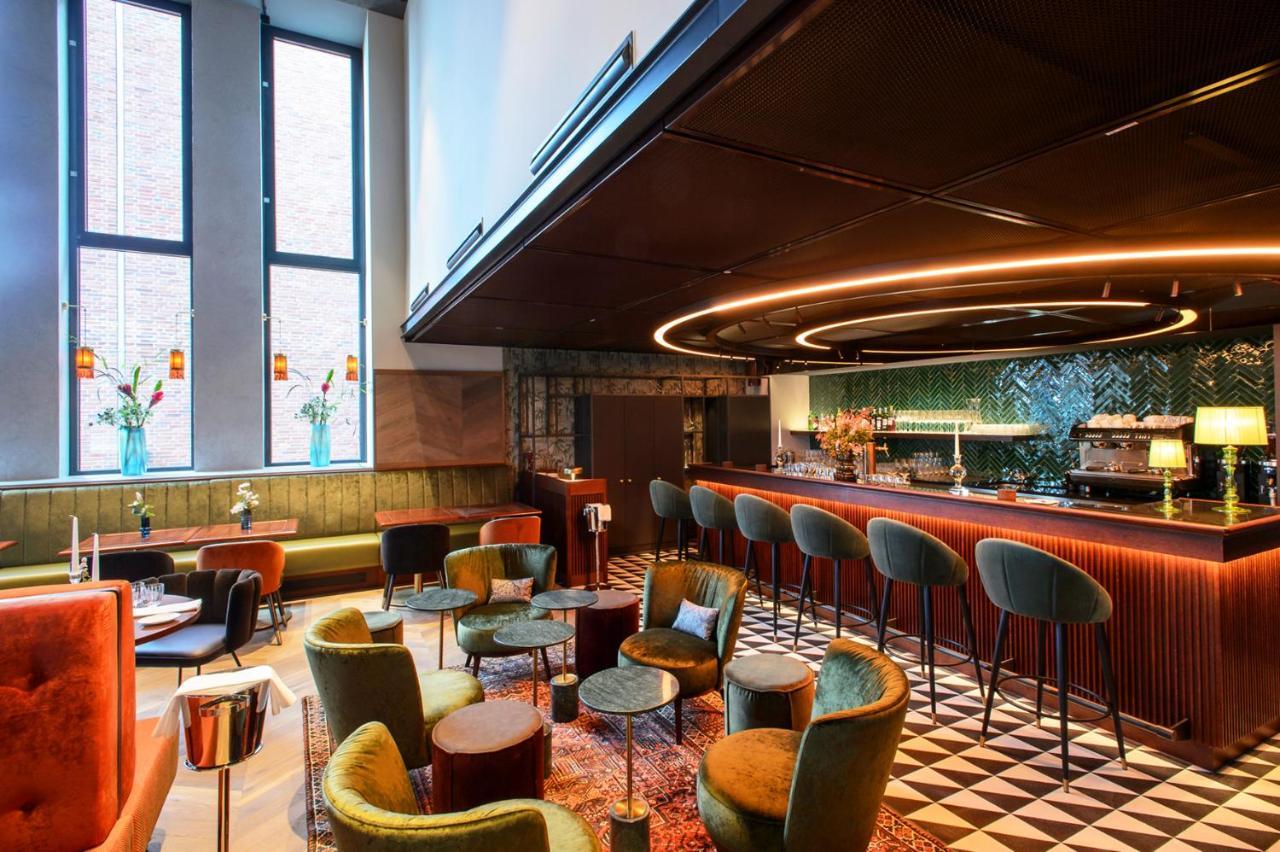 Das James Flensburg Zewnętrze zdjęcie The bar at the 2019 edition of the London Design Festival